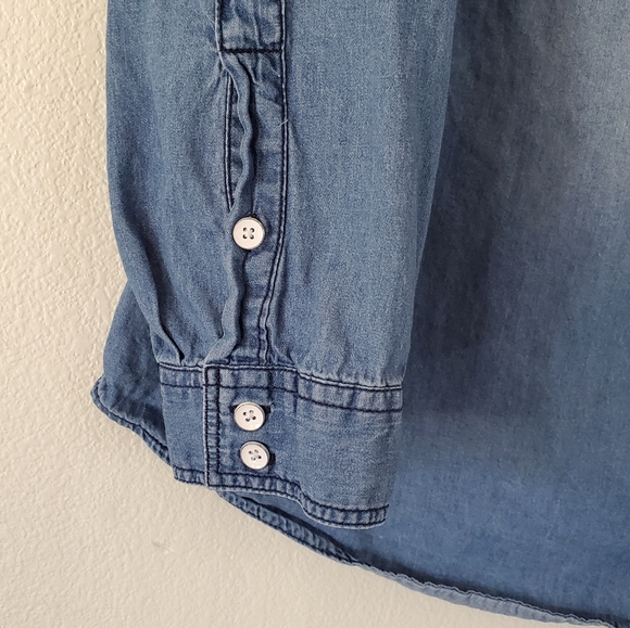 TORRID Chambray Long-Sleeved Shirt 100%Cotton. - Picture 3 of 14